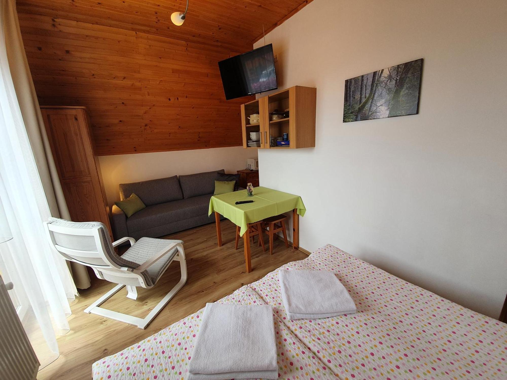 Zlty Dom Vrbov Appartement Buitenkant foto