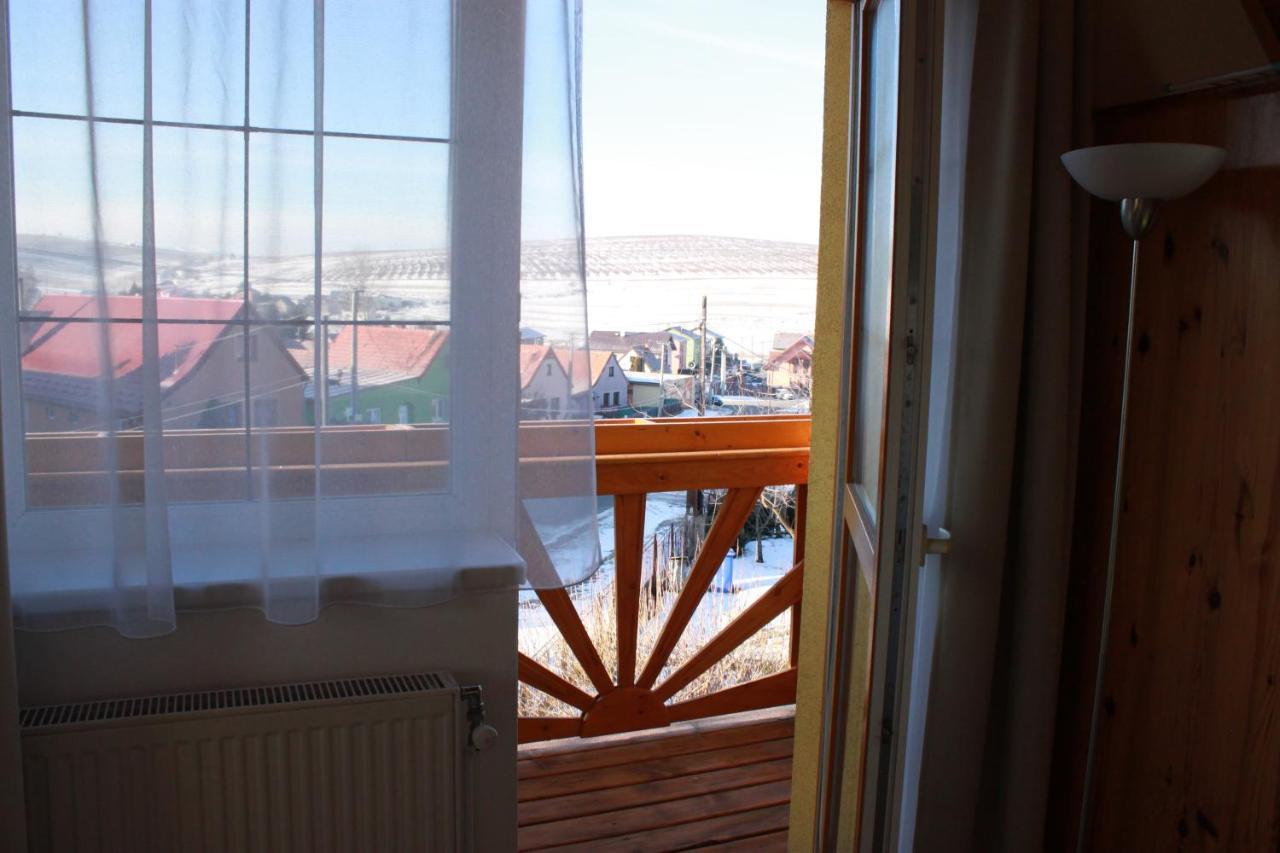 Zlty Dom Vrbov Appartement Buitenkant foto